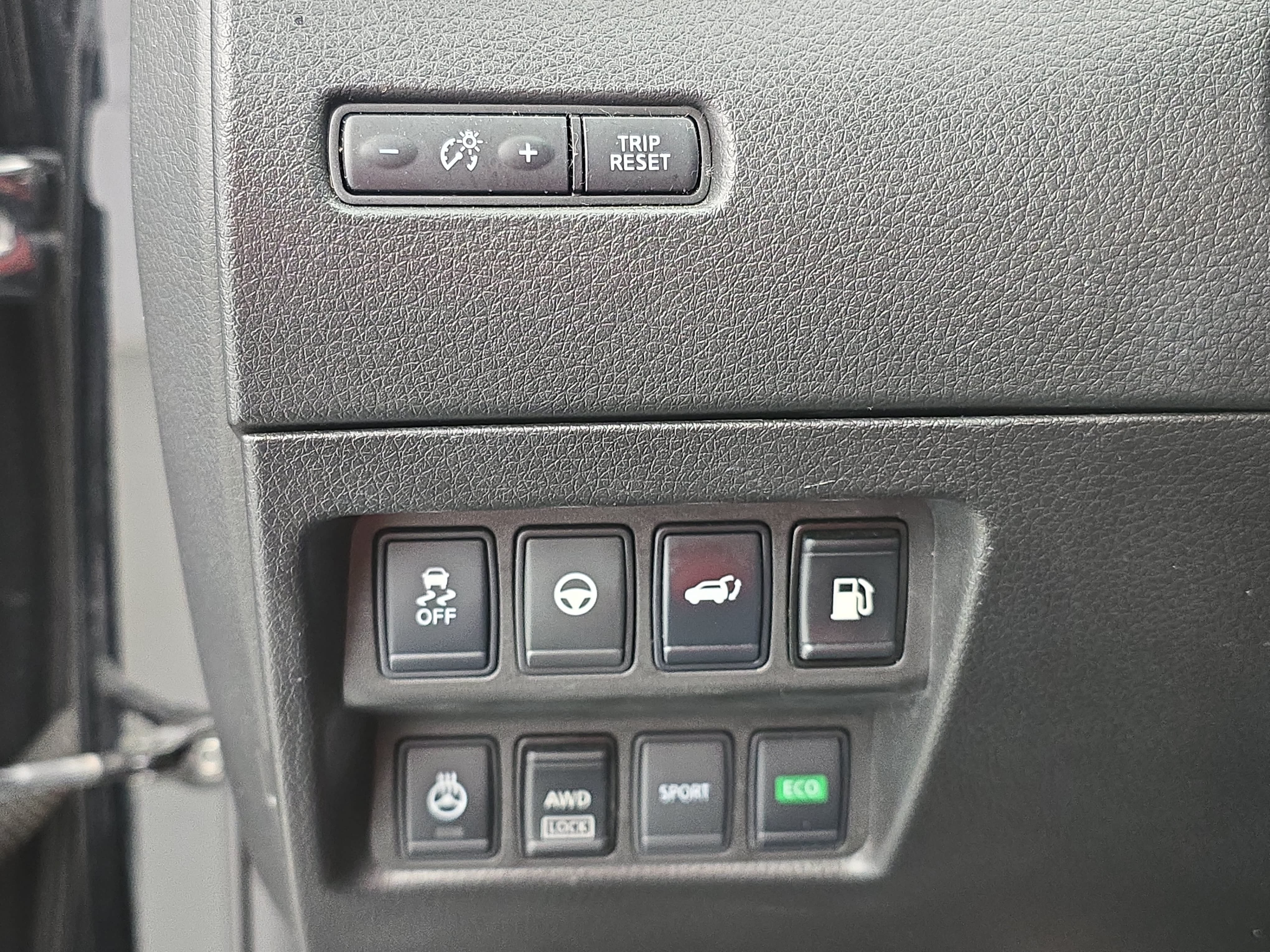Used 2019 Nissan Rogue SV w/ Premium Package AWD/4WD image 26