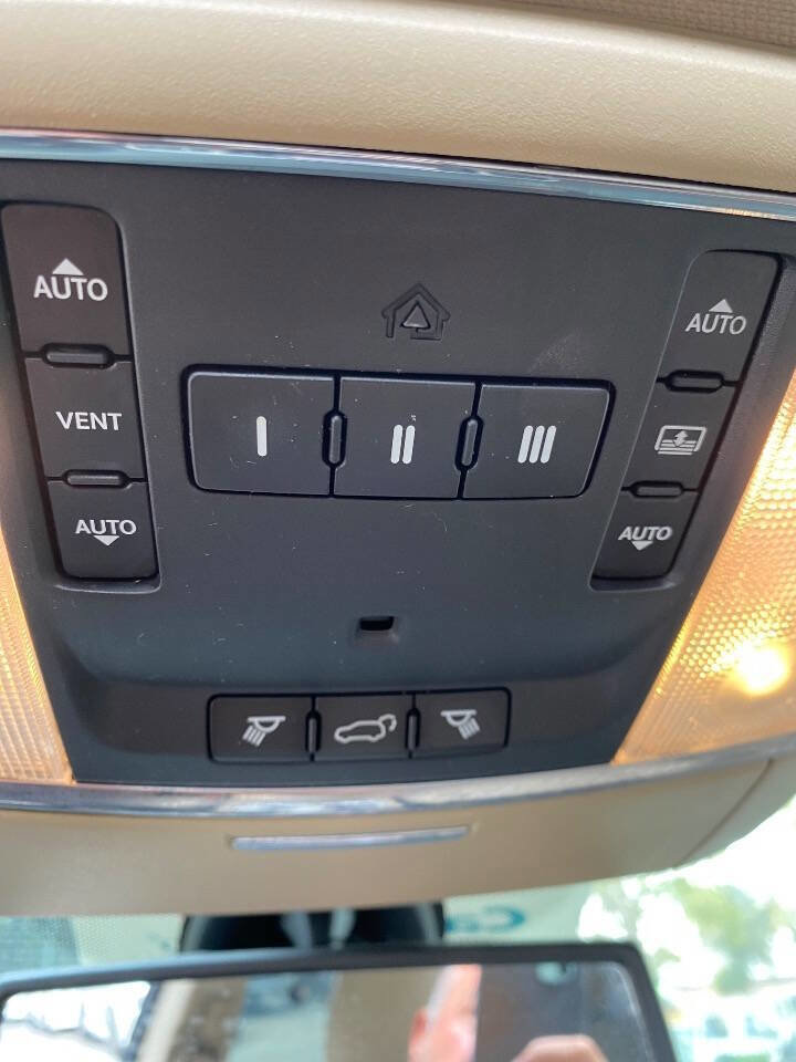 Used 2013 Jeep Grand Cherokee Limited w/ Luxury Group II image 24