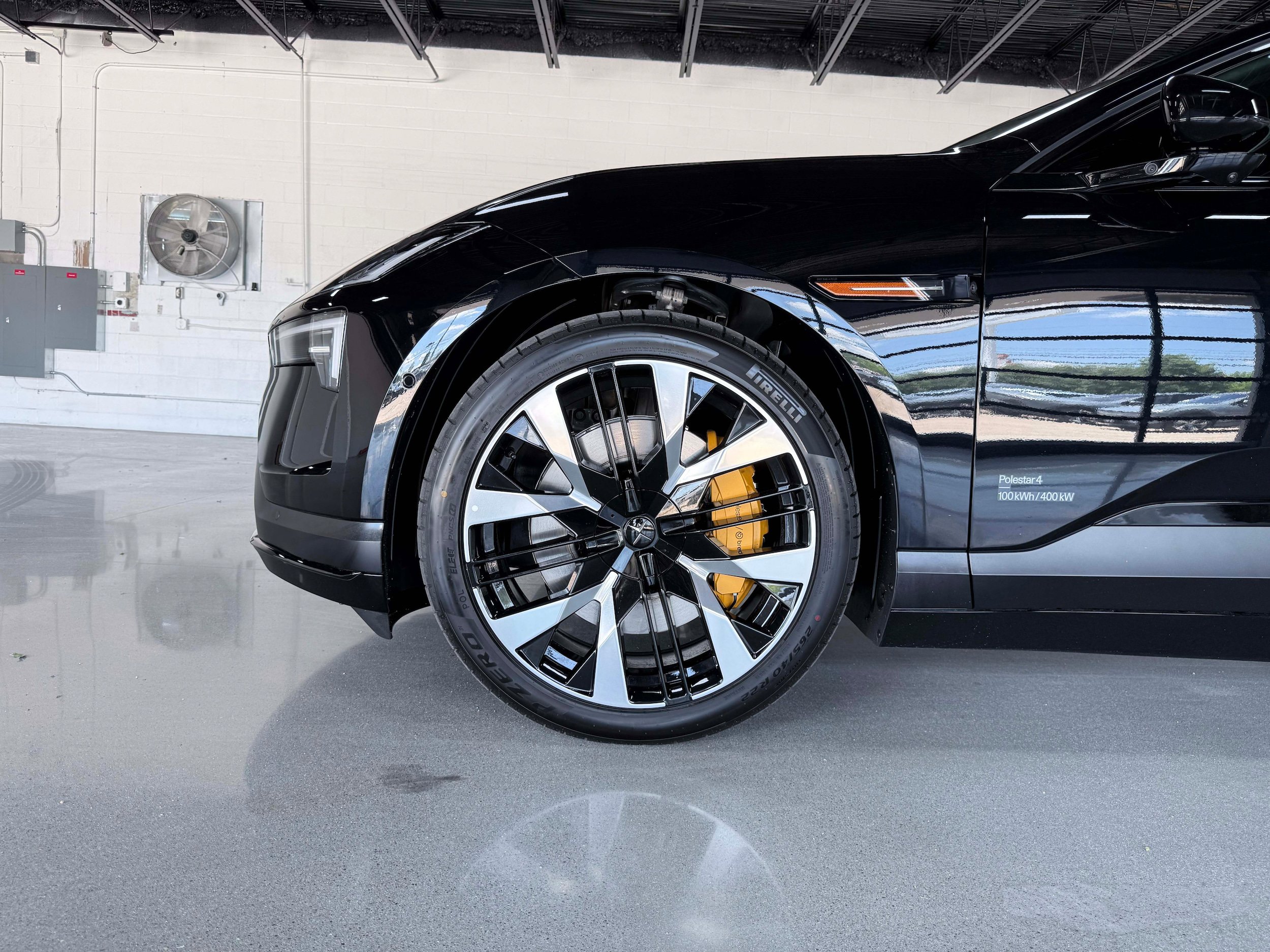 New 2026 Polestar Polestar 4 w/ Performance Pack AWD/4WD image 10