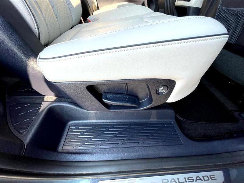 Used 2025 Hyundai Palisade Calligraphy image 21