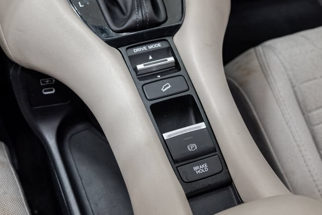 Used 2024 Honda HR-V LX image 19