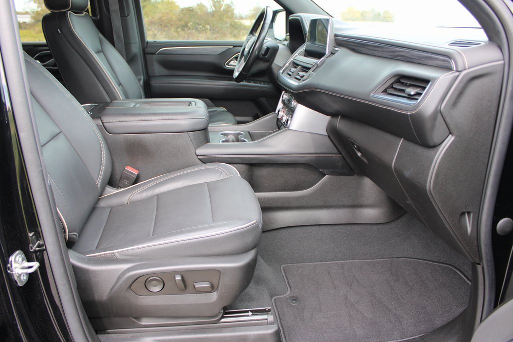 Used 2021 GMC Yukon SLT w/ SLT Premium Package image 19