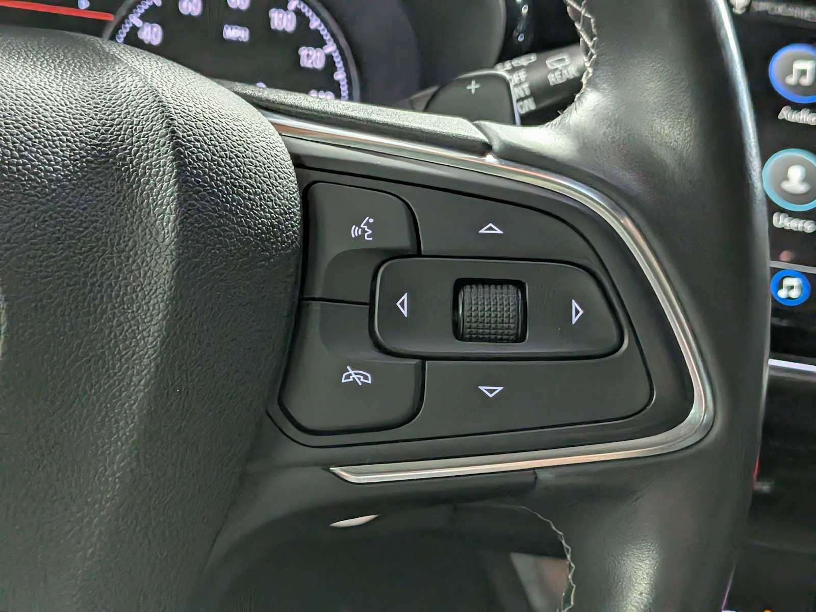 Used 2022 Buick Envision Avenir w/ Technology Package II image 26