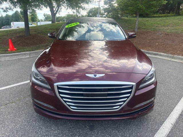 Used 2015 Hyundai Genesis 5.0 w/ Option Group 05 RWD image 2