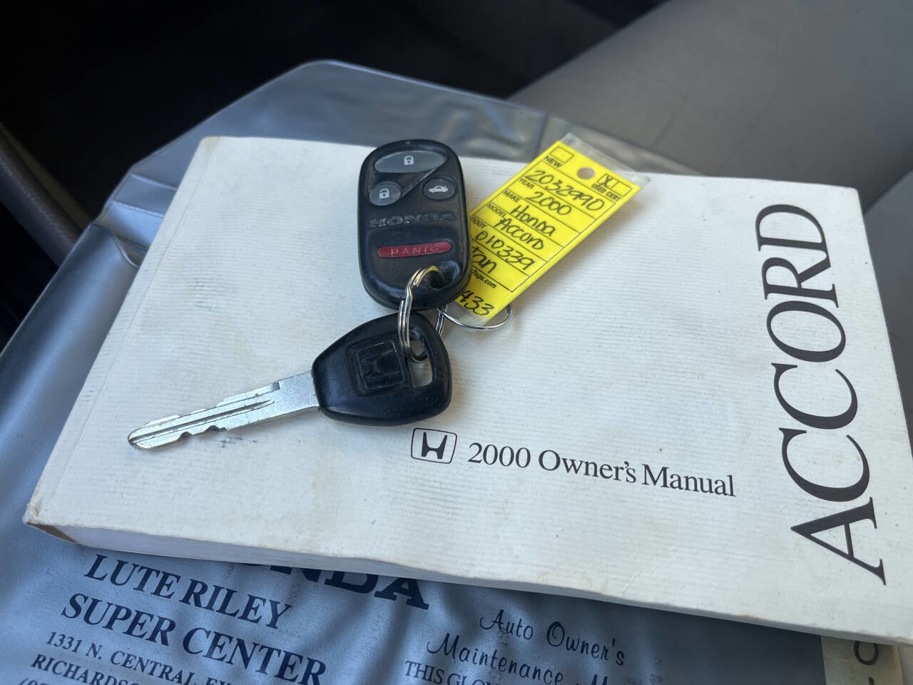 Used 2000 Honda Accord EX image 23