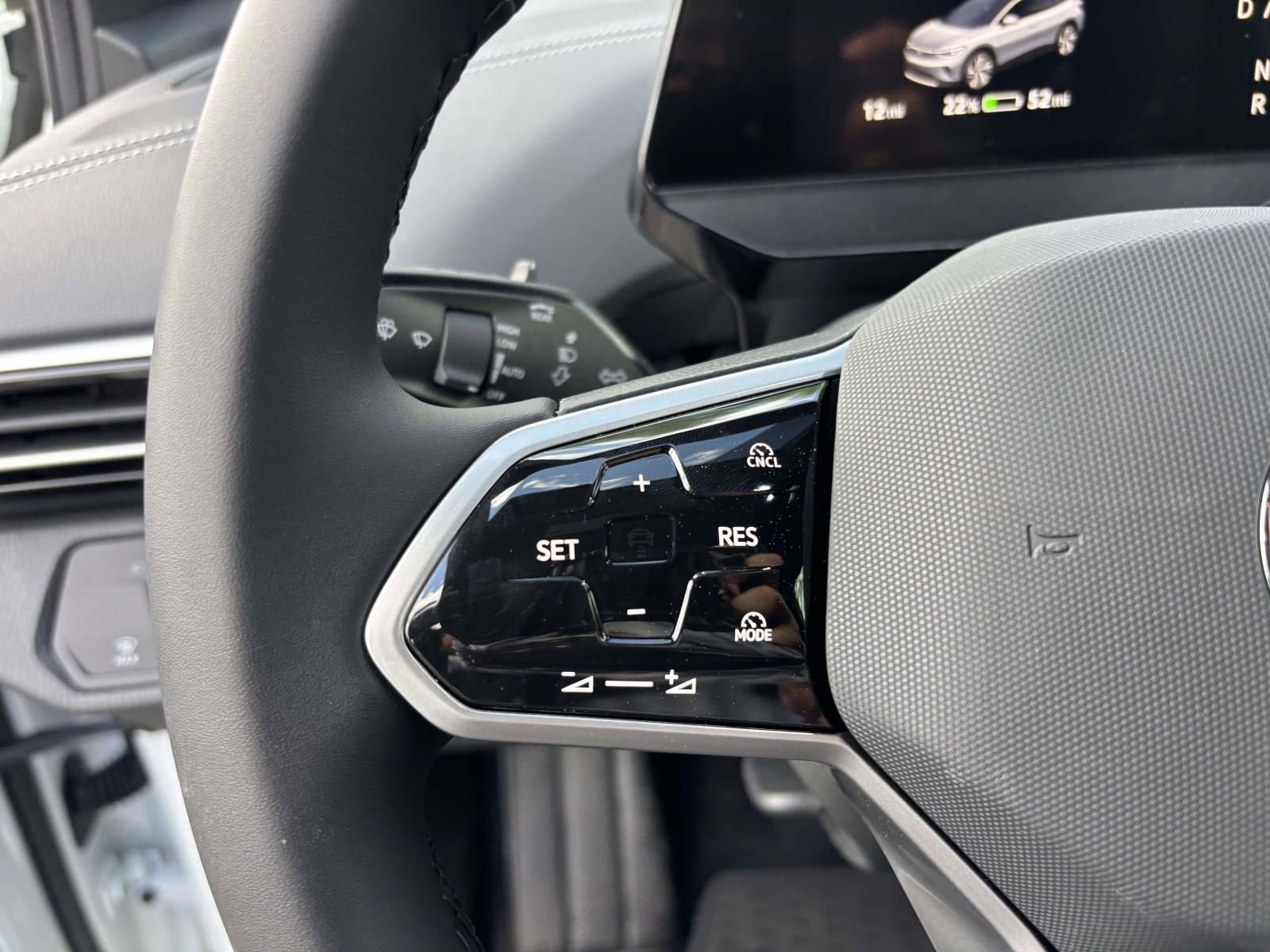 New 2026 Volkswagen ID.4 Pro AWD/4WD image 17