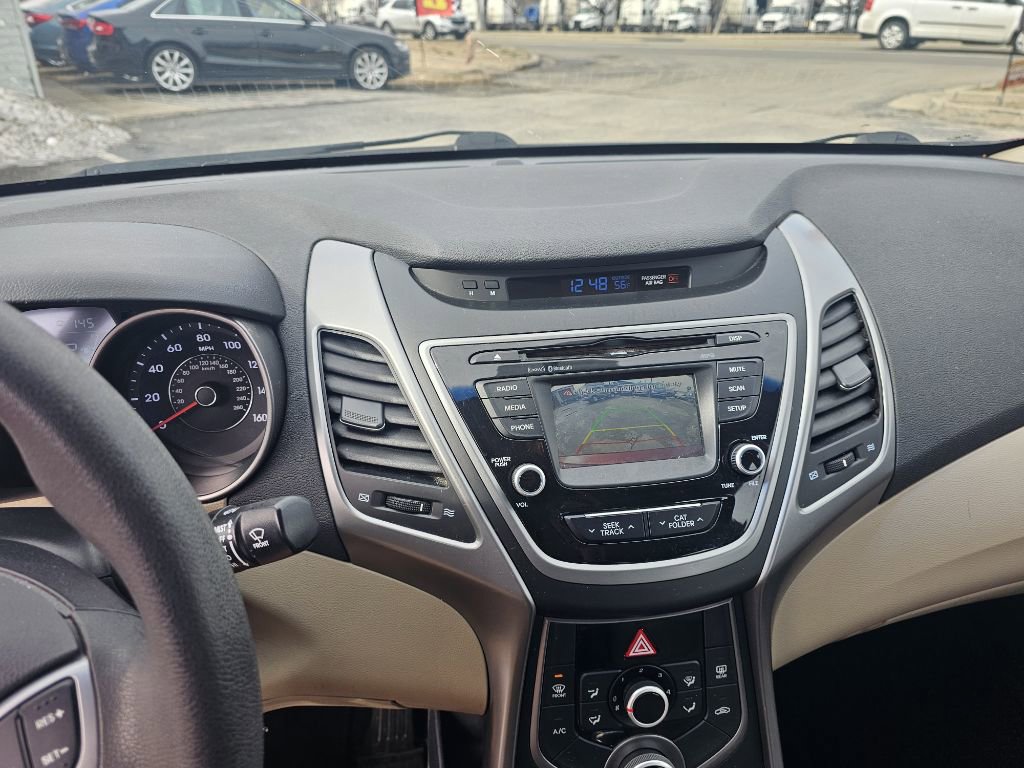 Used 2016 Hyundai Elantra SE w/ Option Group 02 image 26