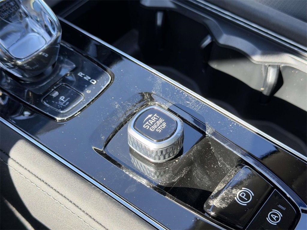 New 2026 Volvo XC90 B6 Ultra w/ Protection Package AWD/4WD image 7