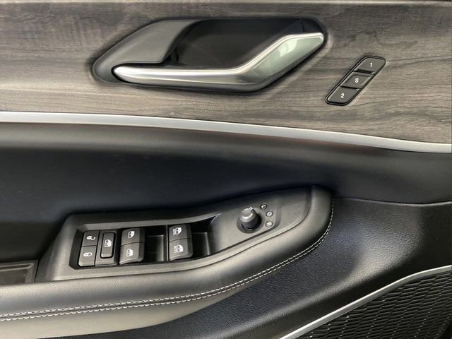 New 2024 Jeep Grand Cherokee Limited 4xe image 30