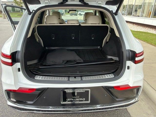 Used 2026 Genesis GV70 2.5T Advanced AWD/4WD image 22