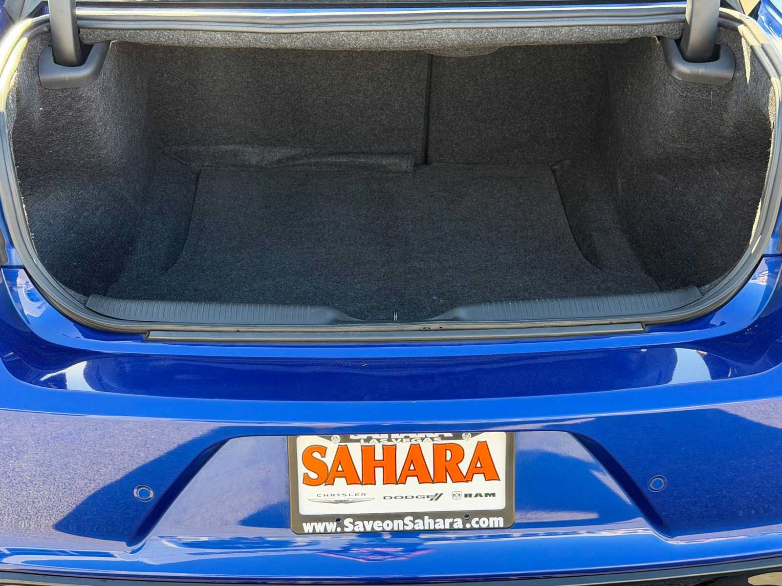 Used 2019 Dodge Charger SXT RWD image 31