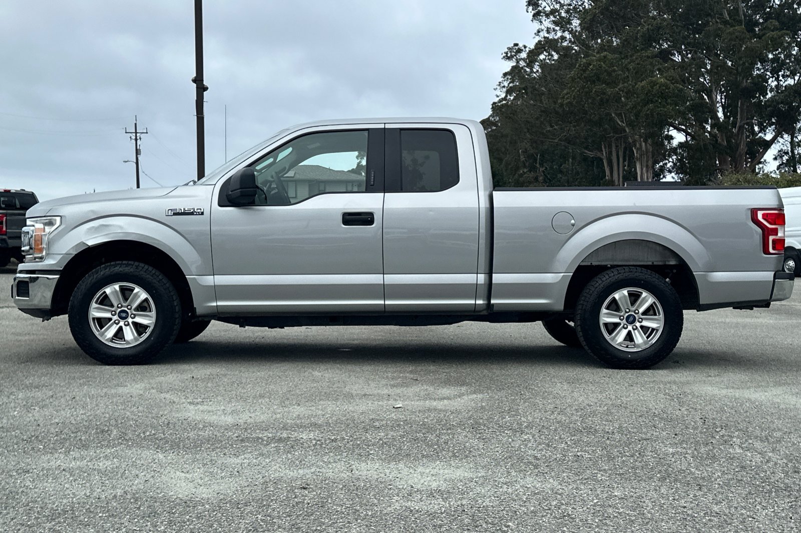 Used 2020 Ford F150 XLT w/ Equipment Group 301A Mid RWD image 2