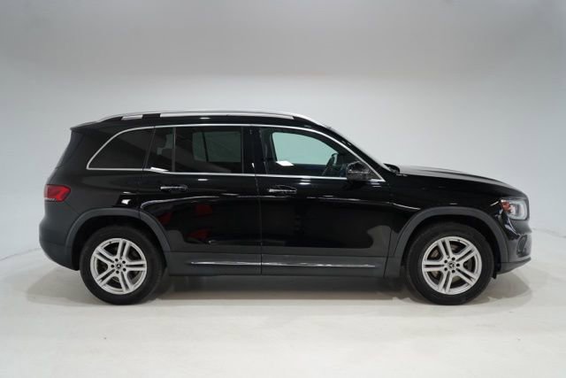 Used 2022 Mercedes-Benz GLB 250 4MATIC image 9