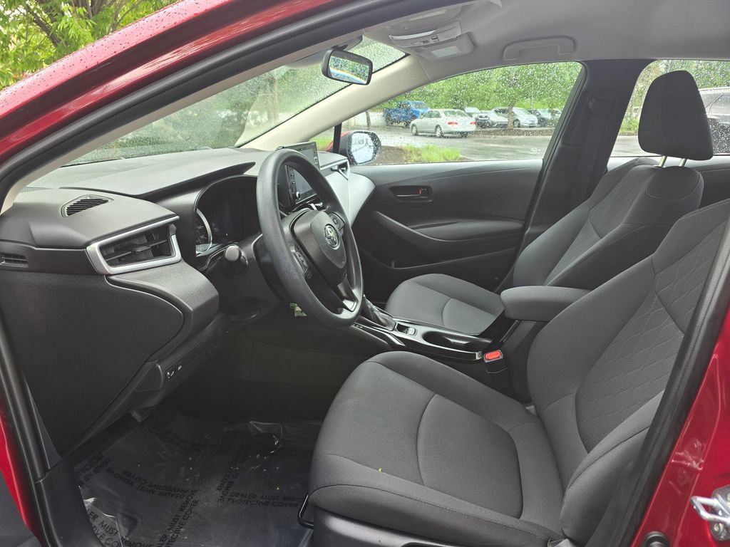 Used 2022 Toyota Corolla LE w/ Carpet Mat Package (TMS) FWD image 13