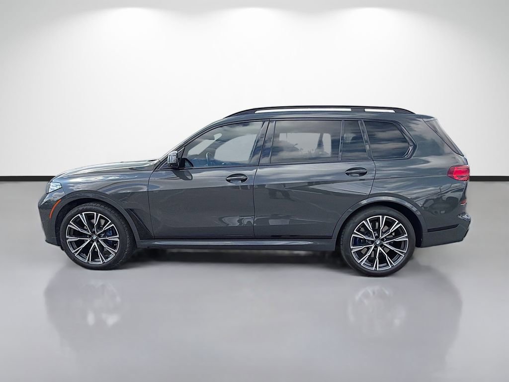 Used 2022 BMW X7 M50i w/ Executive Package image 6