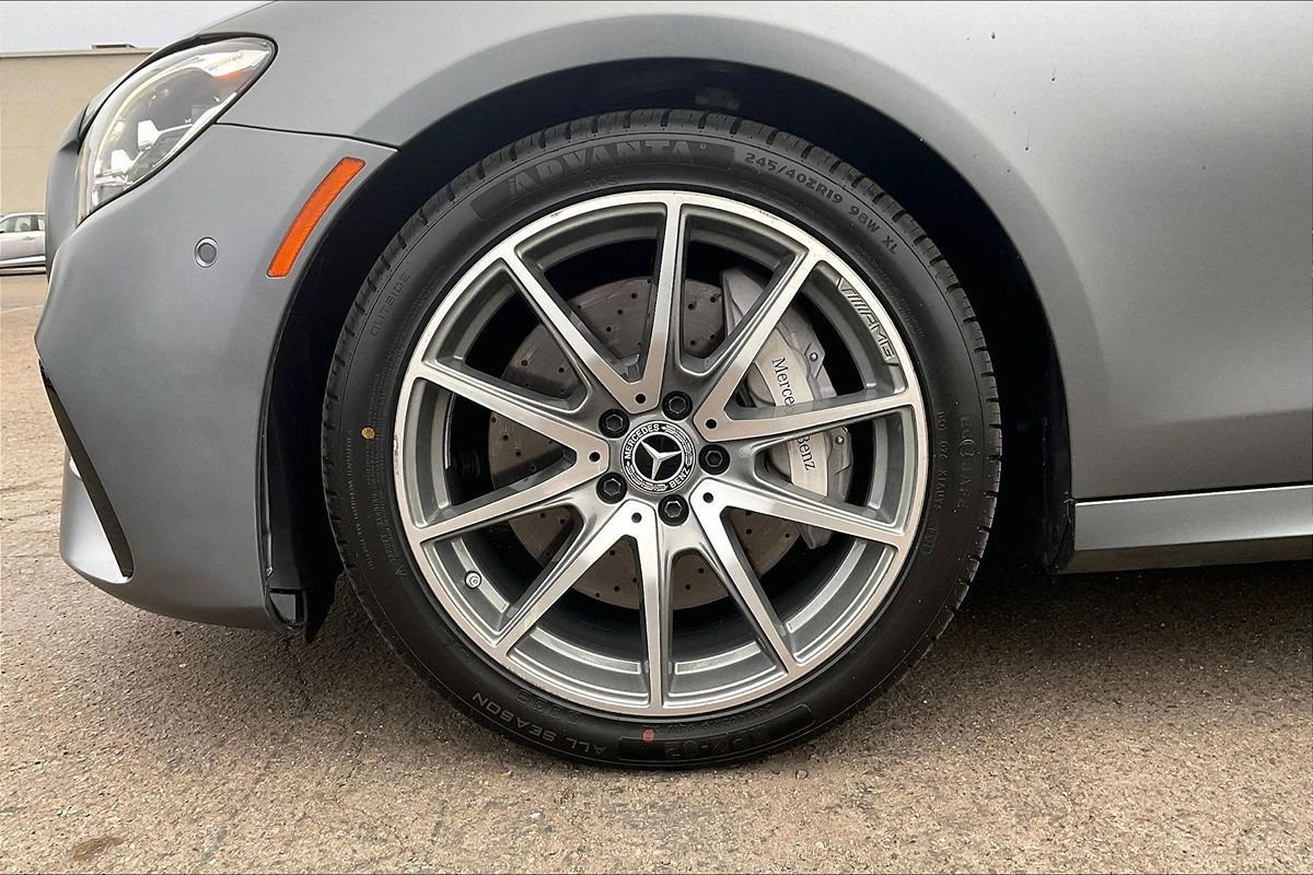 Used 2022 Mercedes-Benz E 350 Sedan w/ AMG Line Exterior image 9