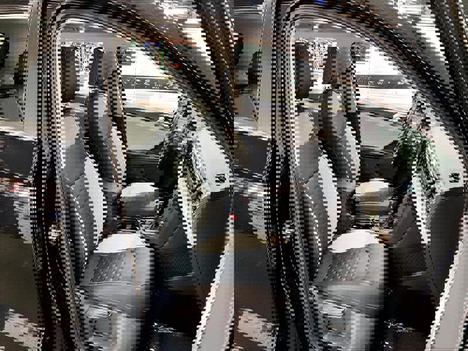 Used 2025 Volkswagen Taos SEL image 10