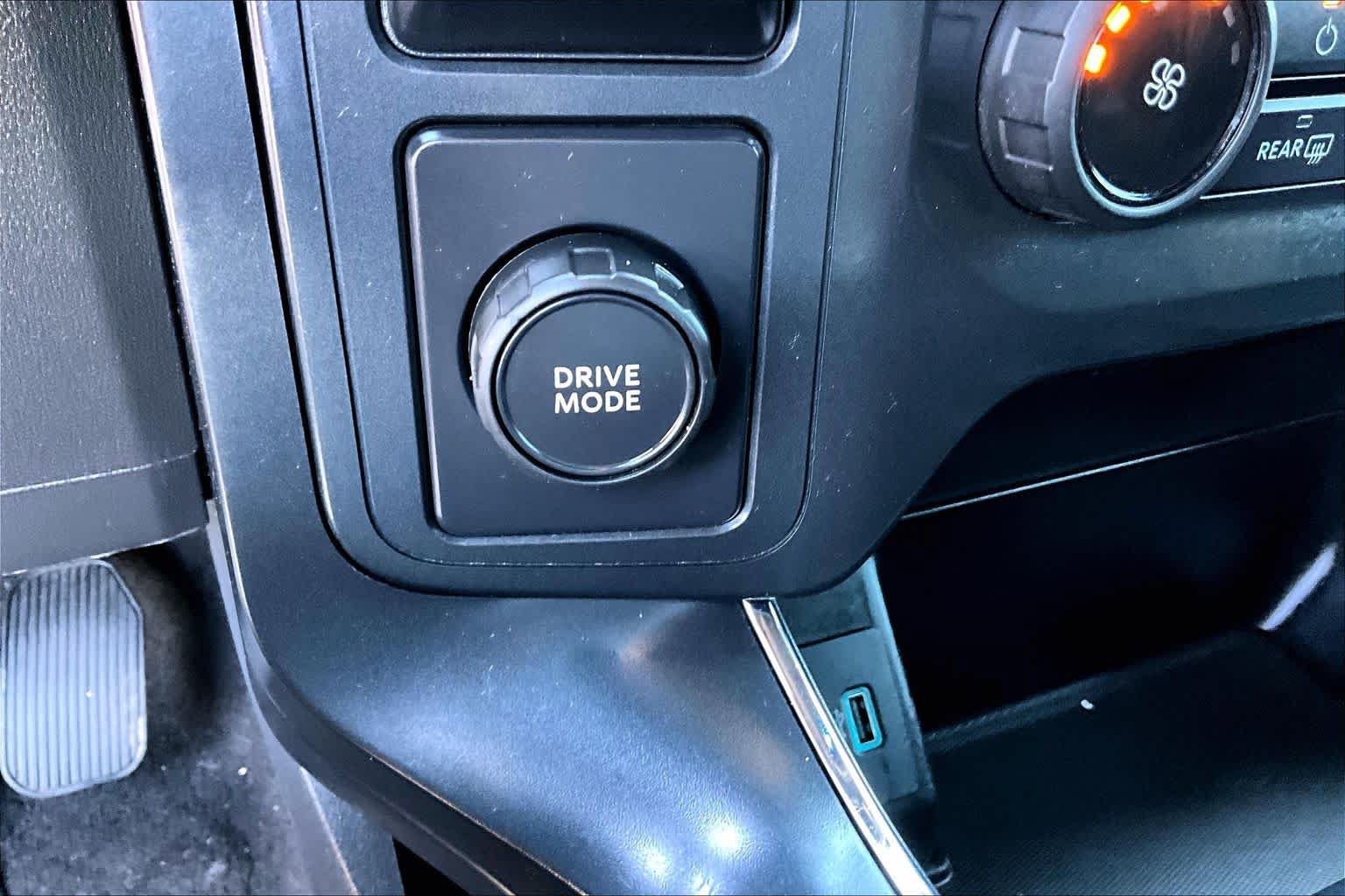 Certified 2022 Ford F150 XL w/ STX Appearance Package RWD image 33