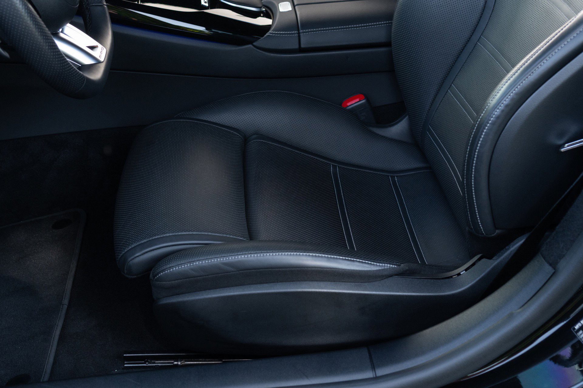 Used 2024 Mercedes-Benz AMG GT 63 image 43
