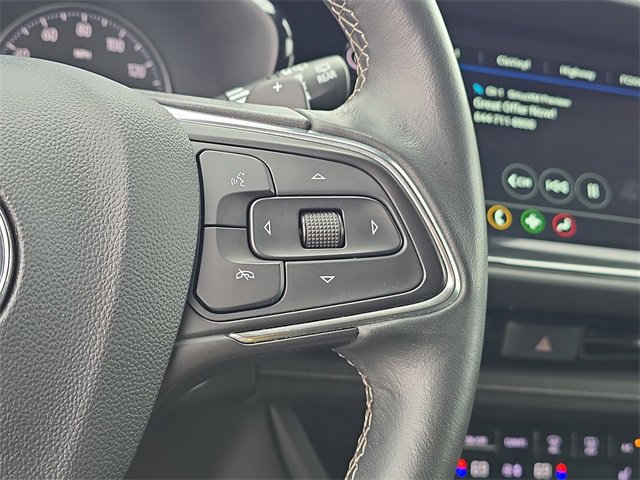 Used 2023 Buick Envision Essence image 11