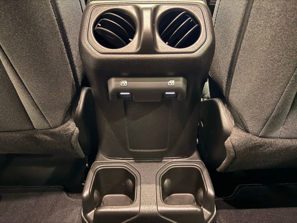 Used 2025 Jeep Gladiator Sport image 25