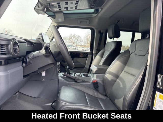 Used 2025 INEOS Grenadier Fieldmaster Edition AWD/4WD image 22