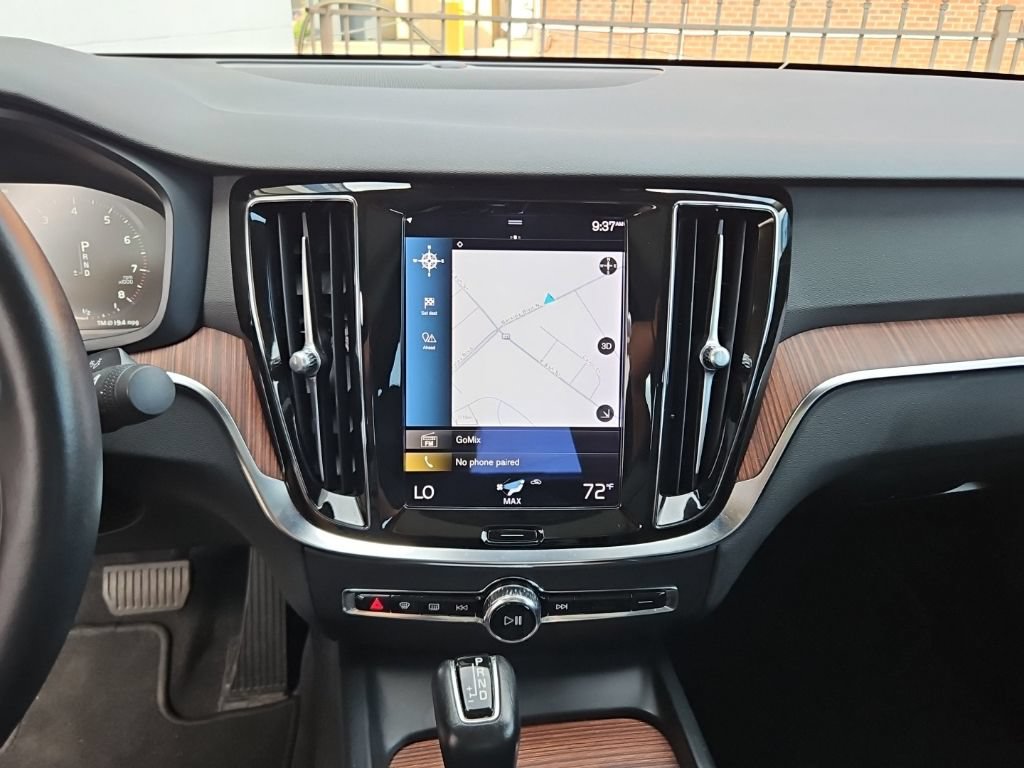 Used 2021 Volvo S60 T5 Momentum w/ Premium Package FWD image 15
