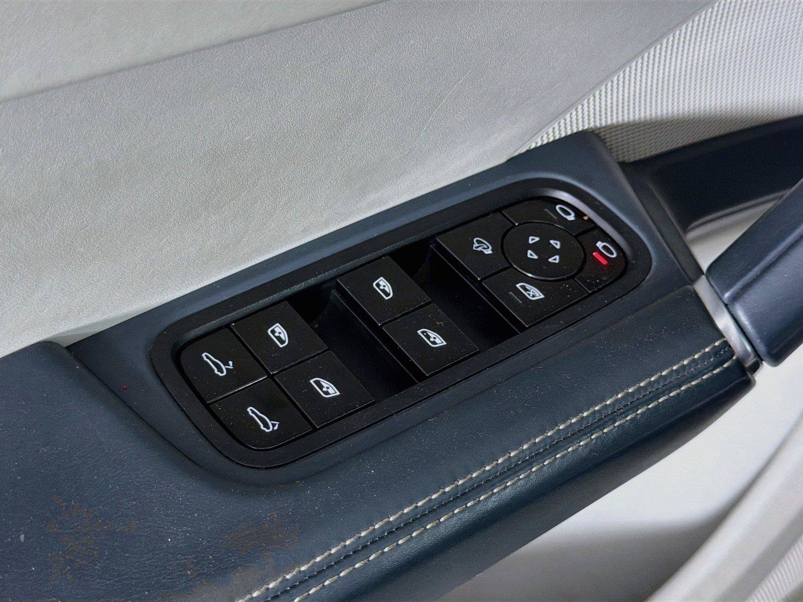 Certified 2020 Porsche Cayenne AWD/4WD image 31