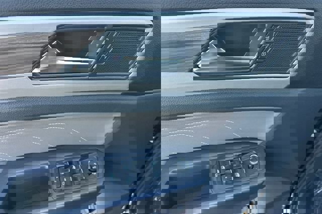 Used 2022 Volkswagen Atlas SEL image 12