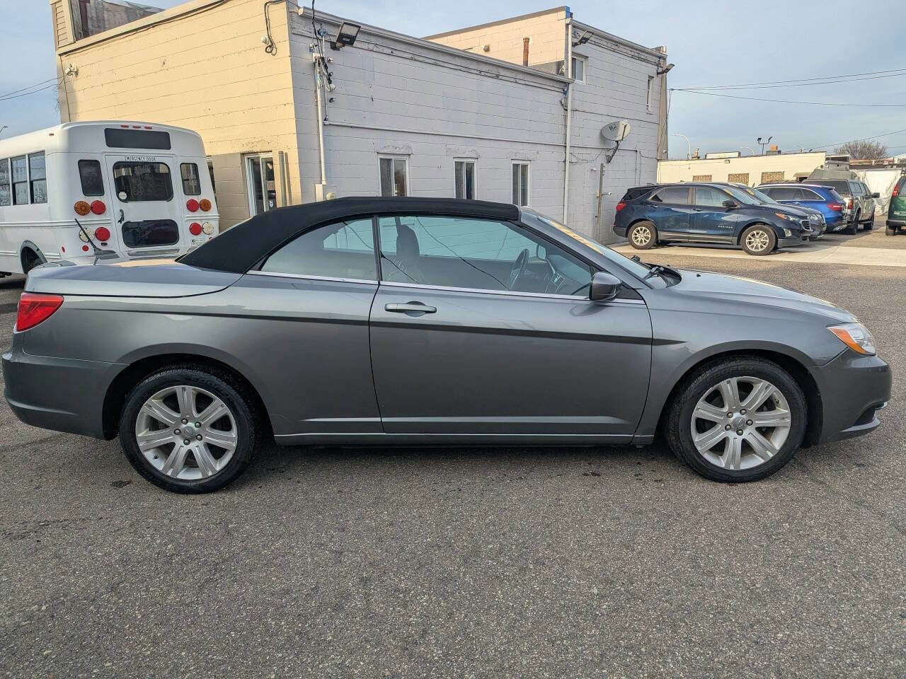 Used 2011 Chrysler 200 Touring w/ Cold Weather Group image 8