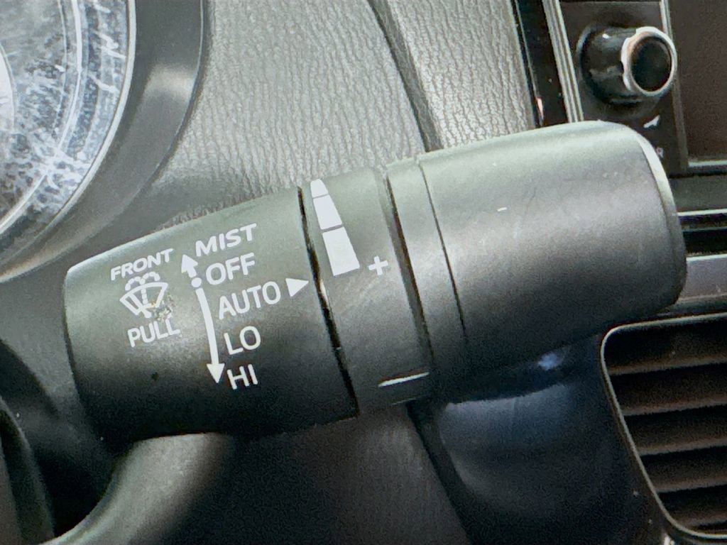 Used 2014 MAZDA MAZDA6 Grand Touring w/ MRCC + FOW Package image 13