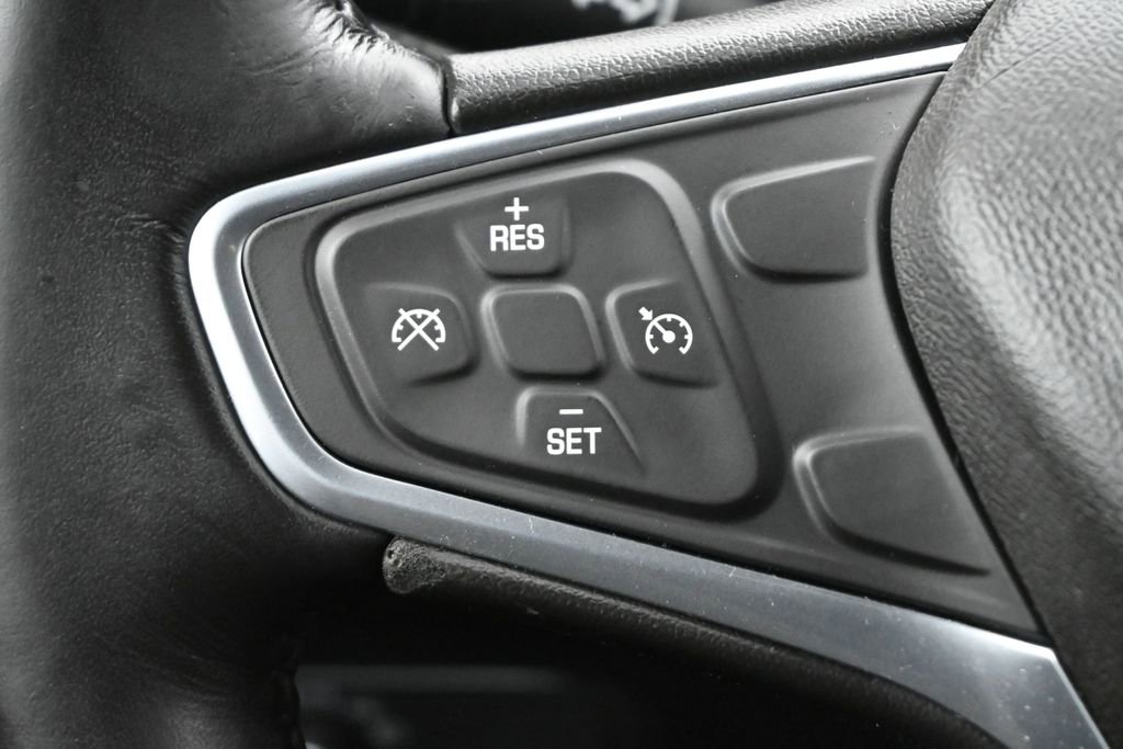 Used 2018 Chevrolet Equinox LT image 5