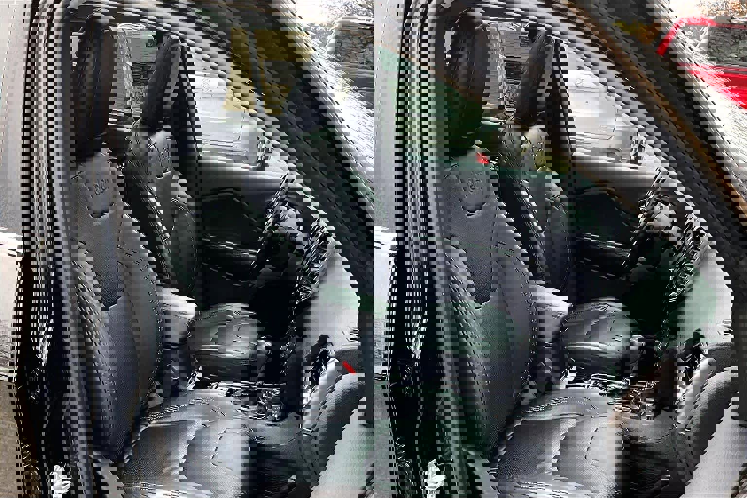 Used 2019 Jeep Cherokee Limited image 8