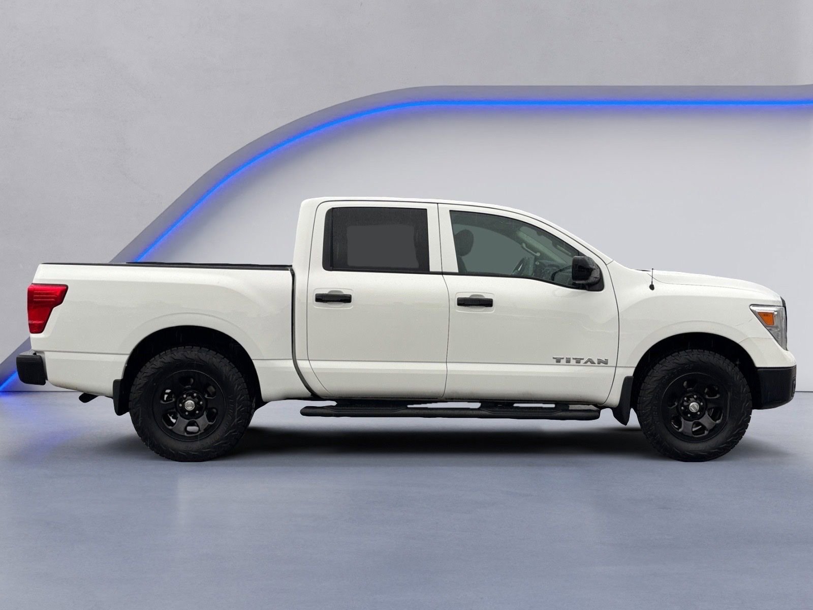 Used 2019 Nissan Titan S AWD/4WD image 6