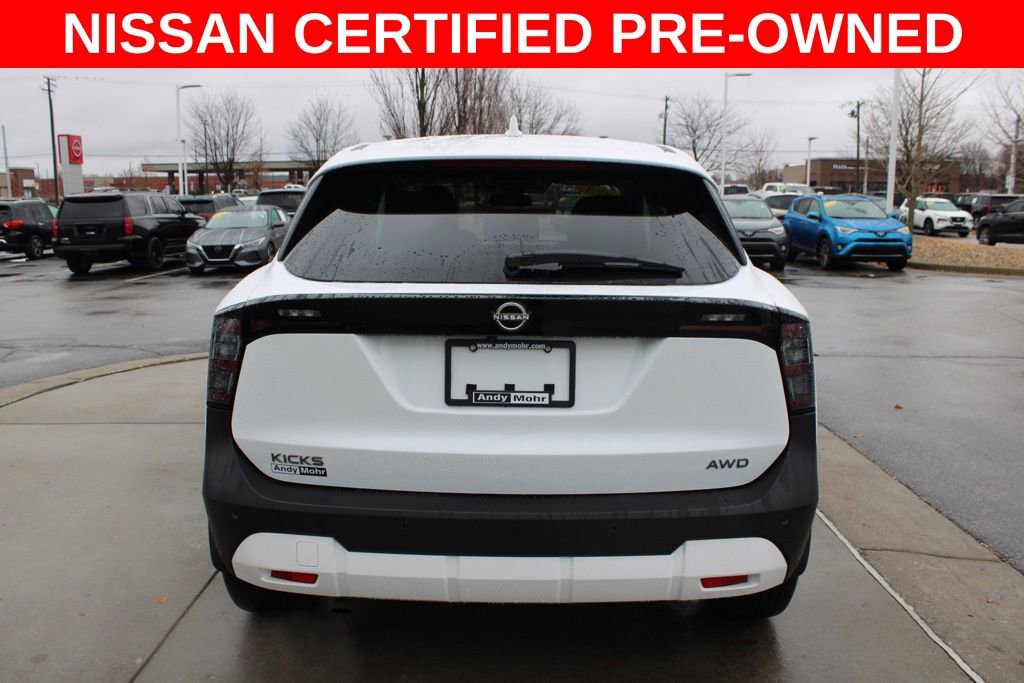 Certified 2025 Nissan Kicks SV image 8