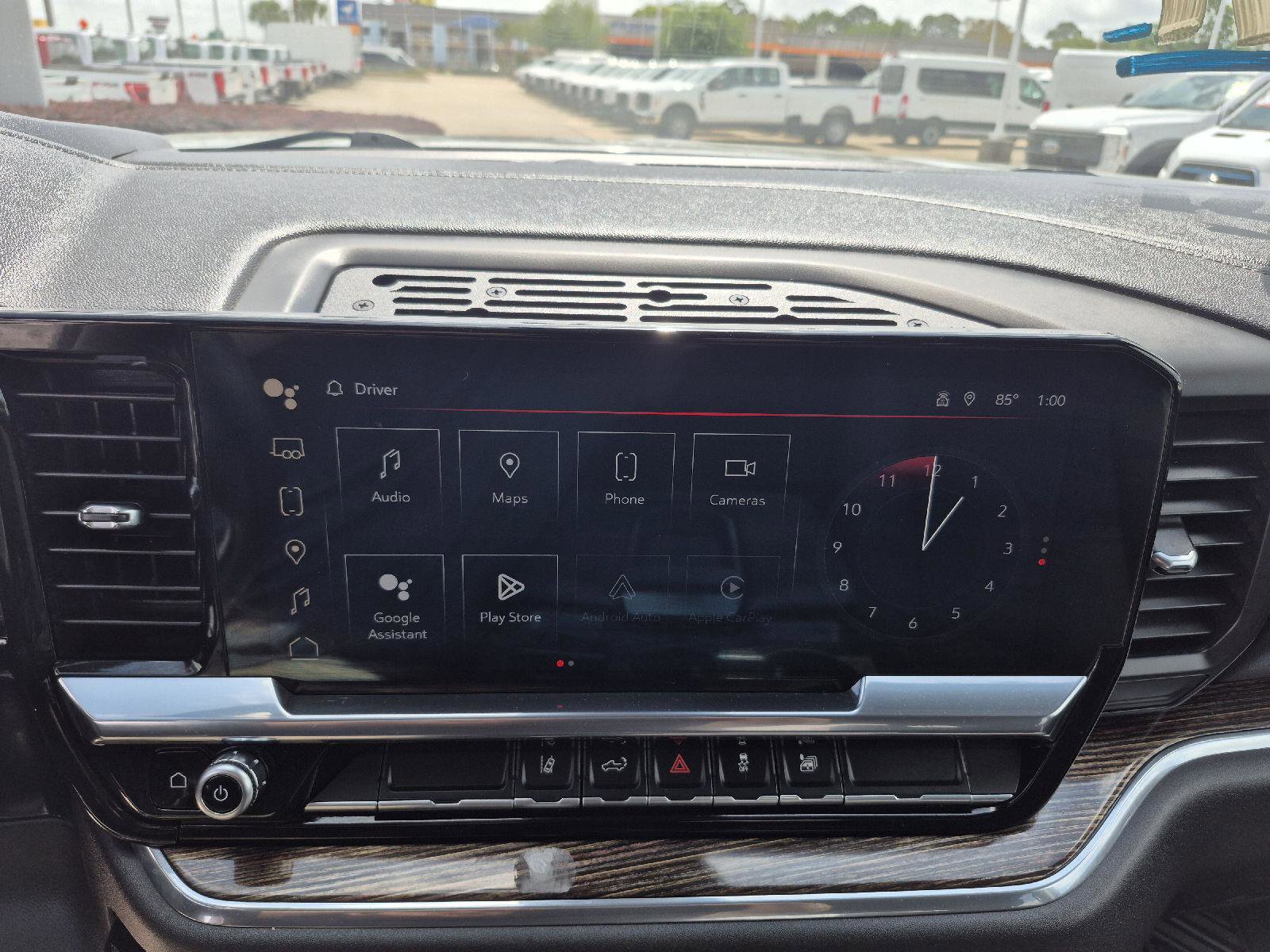 Used 2024 GMC Sierra 2500 SLE w/ SLE Value Package; image 5