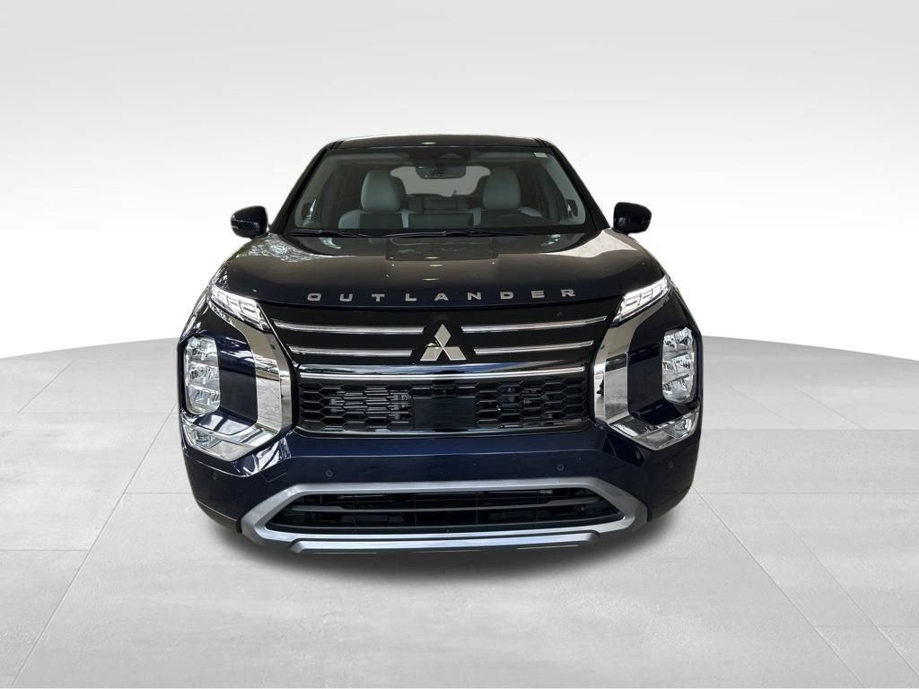 New 2026 Mitsubishi Outlander SE image 13