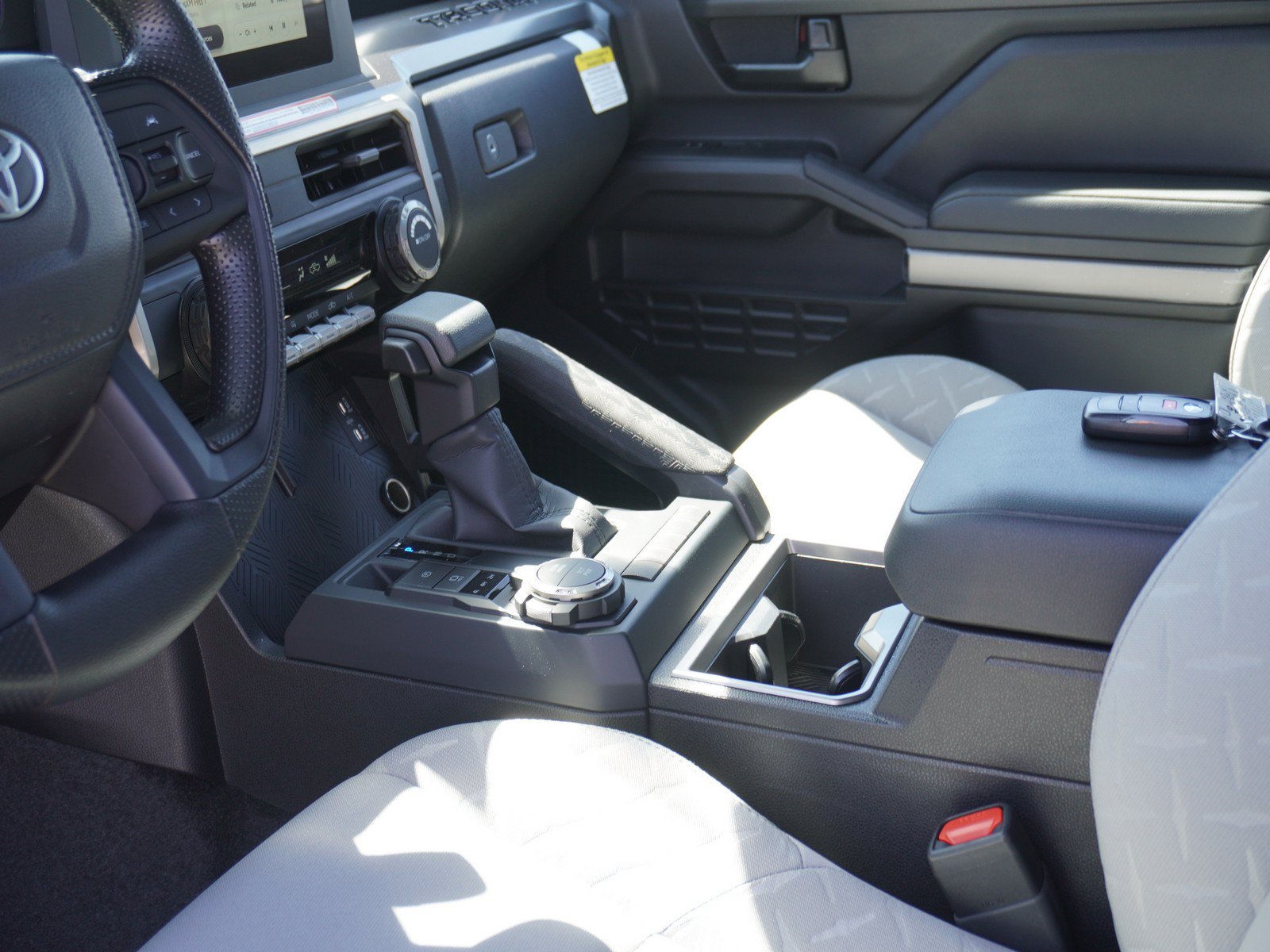 New 2026 Toyota Tacoma SR5 AWD/4WD image 21