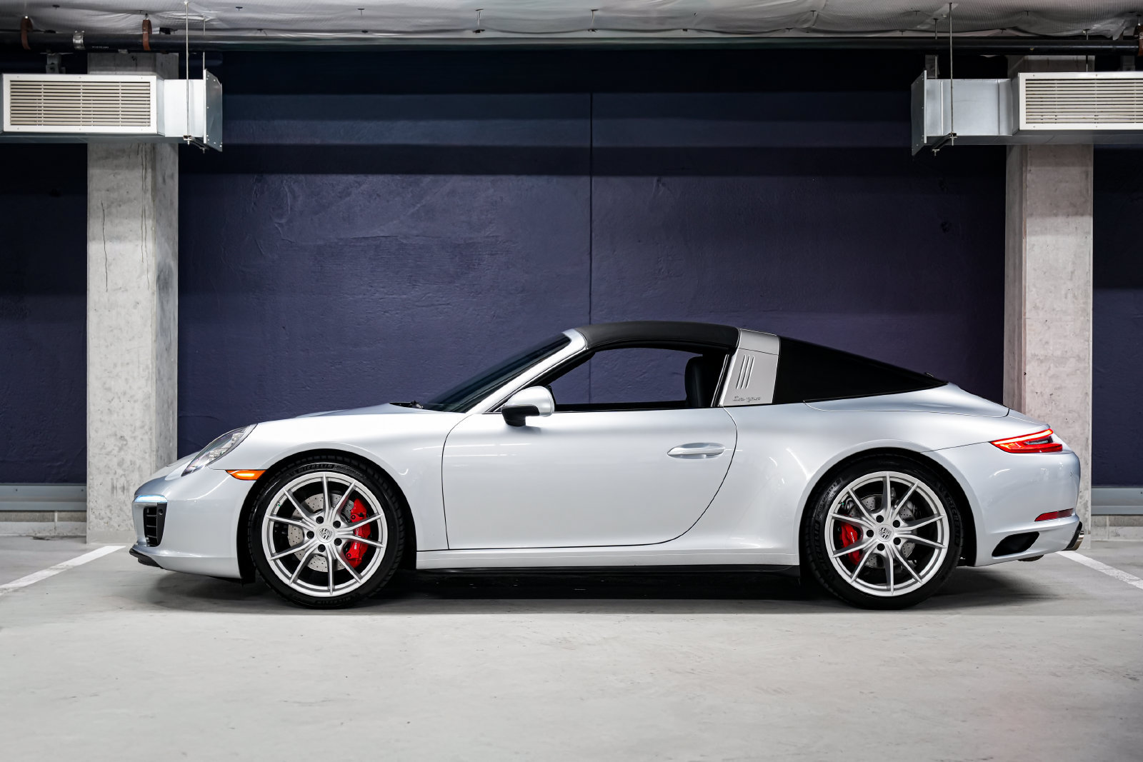 Used 2018 Porsche 911 Targa 4S AWD/4WD image 7