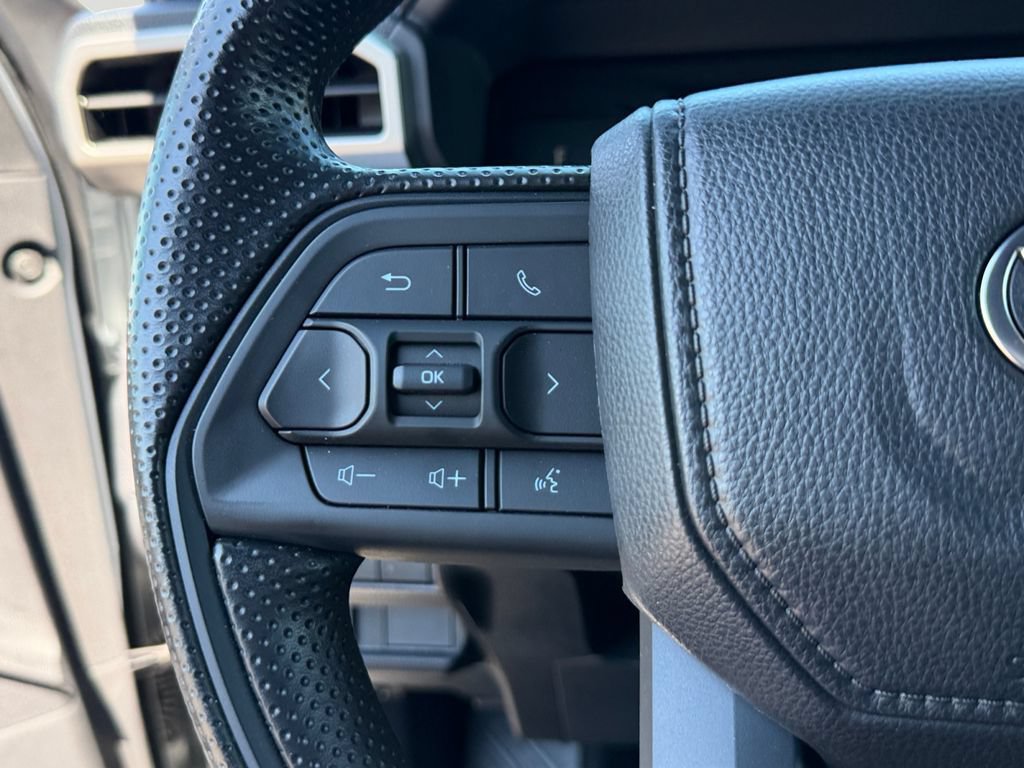 Used 2026 Toyota Tacoma SR5 AWD/4WD image 21