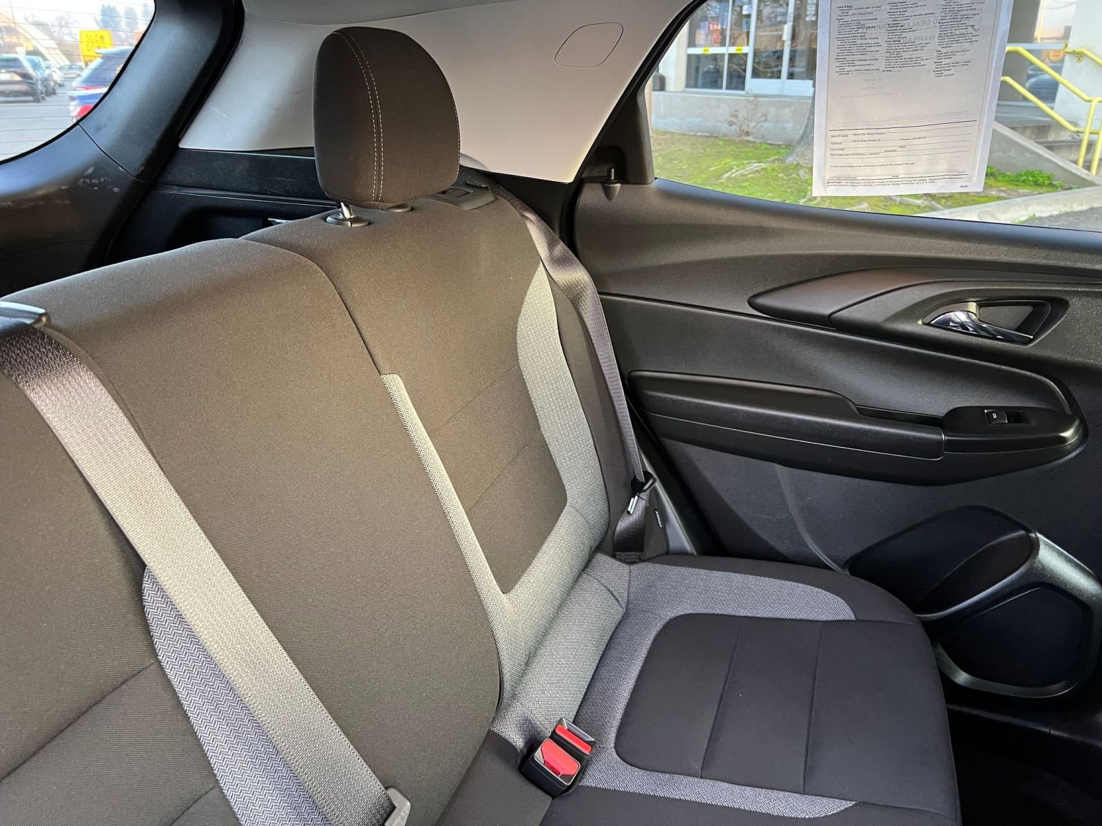 Used 2025 Chevrolet TrailBlazer LT image 35