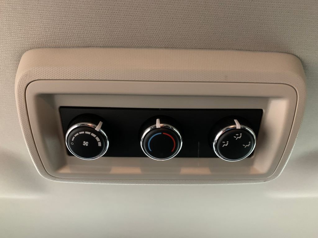 Used 2019 Dodge Journey SE w/ Premium Group image 17