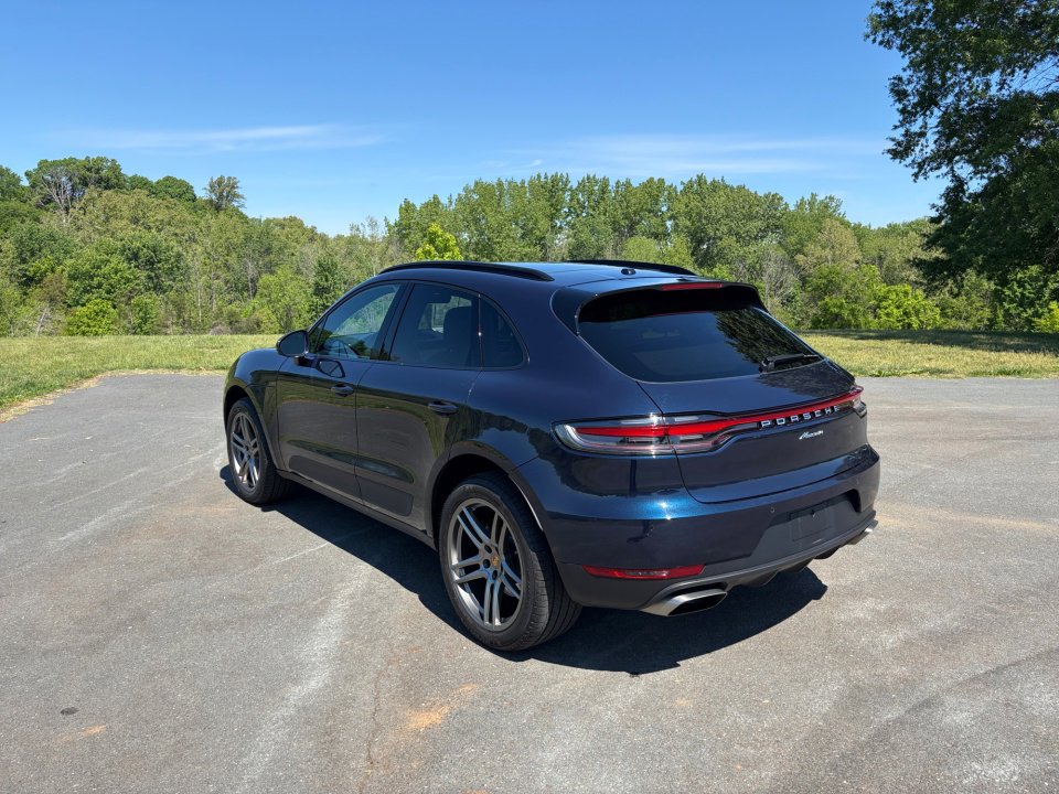 Used 2021 Porsche Macan AWD/4WD image 3