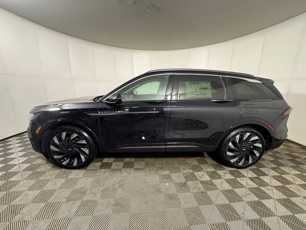 New 2024 Lincoln Nautilus Black Label w/ Jet Appearance Package (87T) image 2
