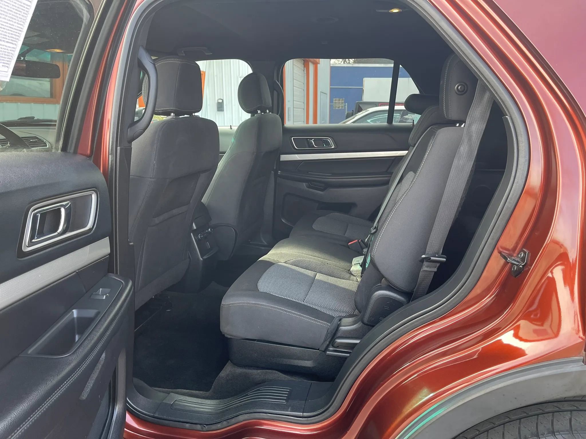 Used 2016 Ford Explorer XLT w/ Equipment Group 201A image 13