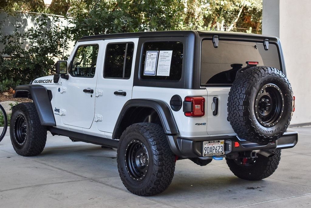 Used 2023 Jeep Wrangler Unlimited Rubicon 4xe w/ Cold Weather Group AWD/4WD image 4