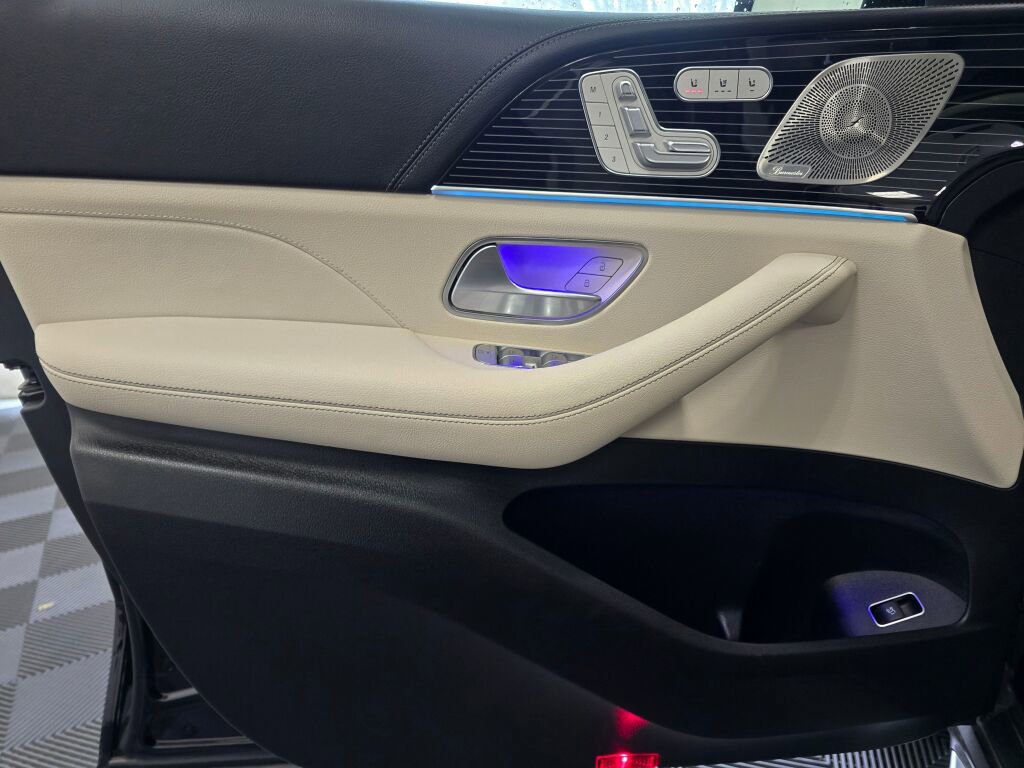 Used 2024 Mercedes-Benz GLS 580 GLS 580 image 35