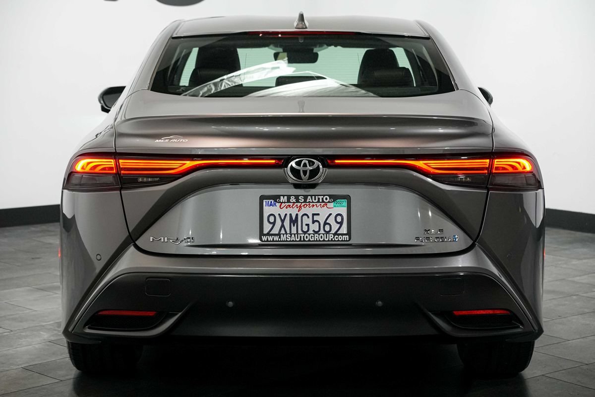 Used 2023 Toyota Mirai w/ Advanced Technology Package RWD image 5