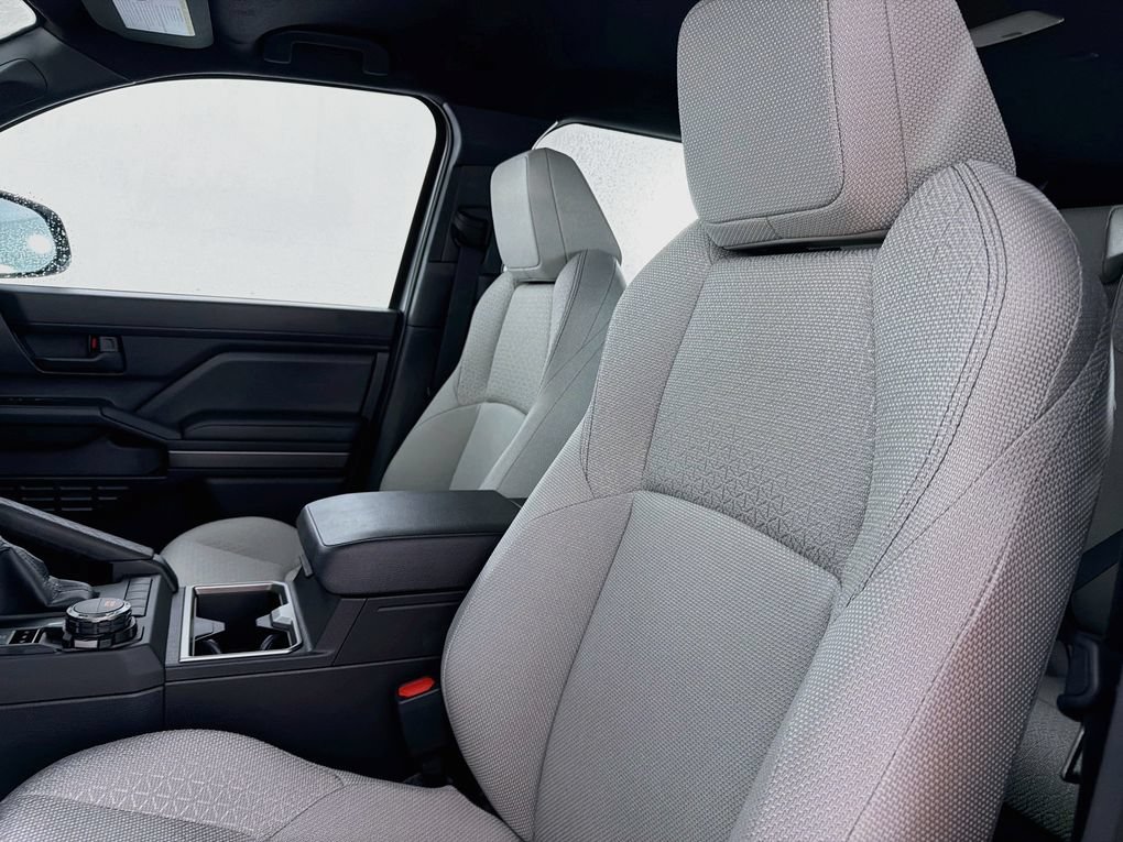 New 2026 Toyota 4Runner SR5 AWD/4WD image 32