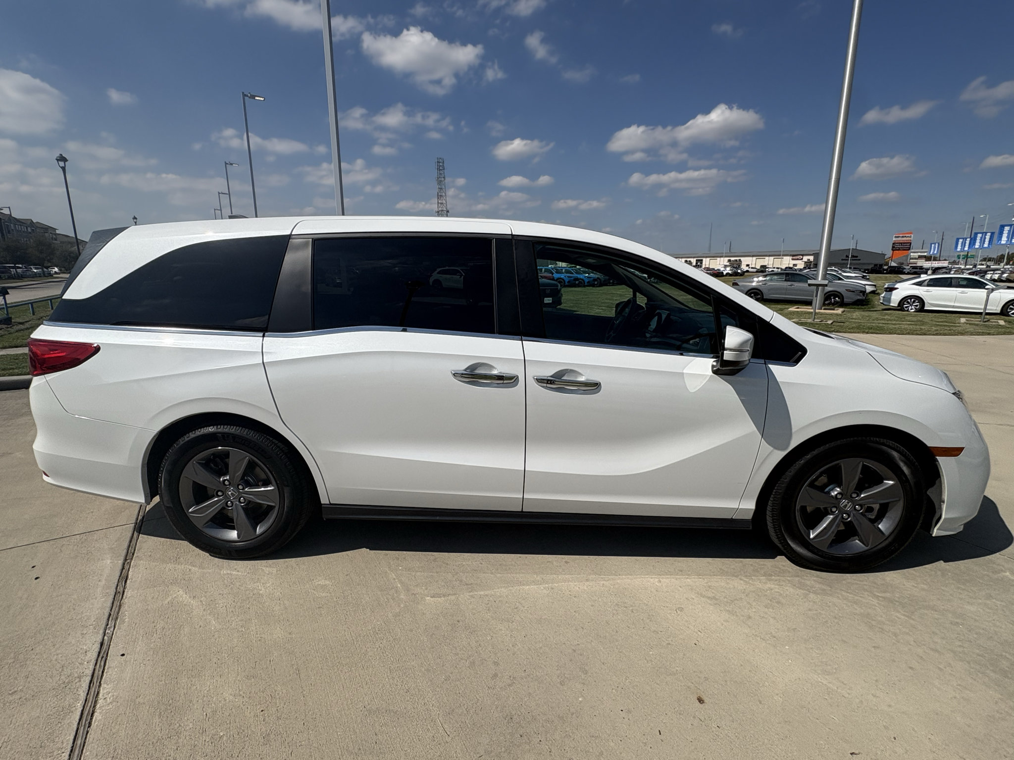 Used 2022 Honda Odyssey EX image 9